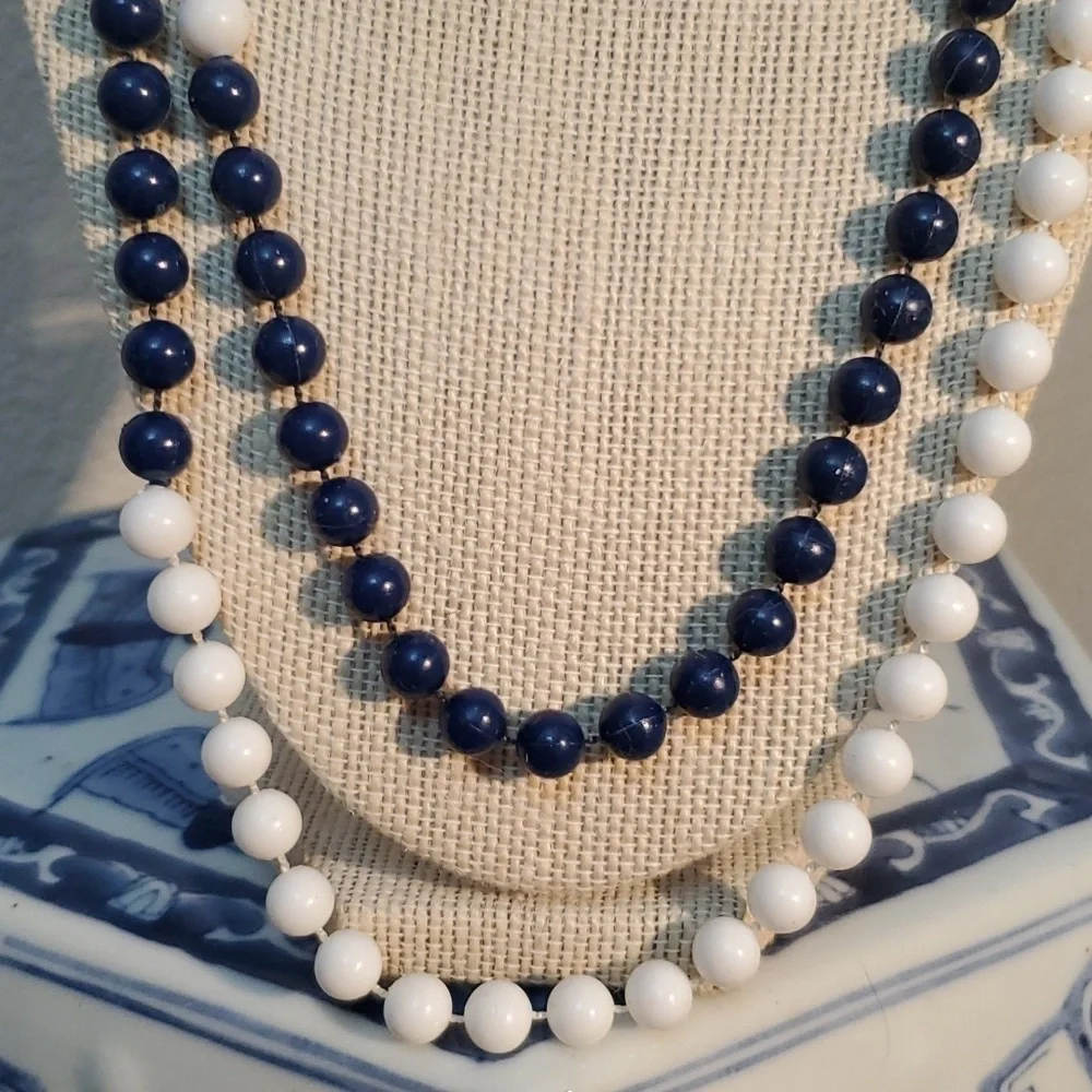 ❣️ SET OF FIVE STRAND NECKLACES